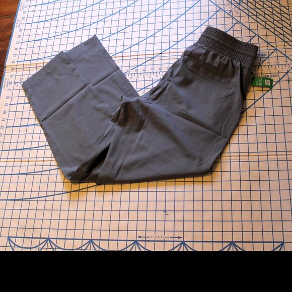 NWT GAP GapFit High Rise Runaround Pants, Mercury Gray, Small - Picture 1 of 9